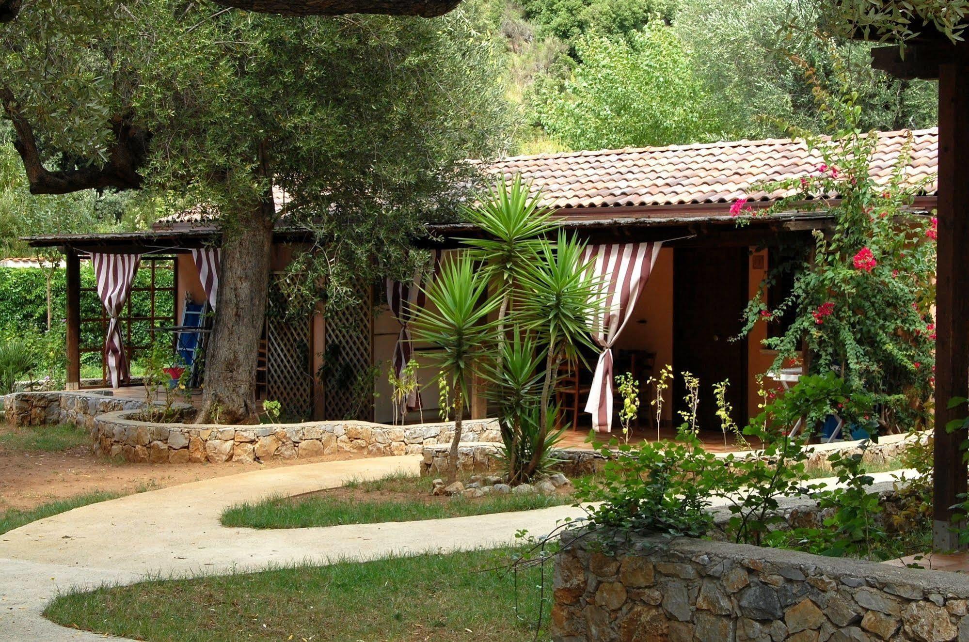 Family Resort Cala Di Luna Marina di Camerota Εξωτερικό φωτογραφία